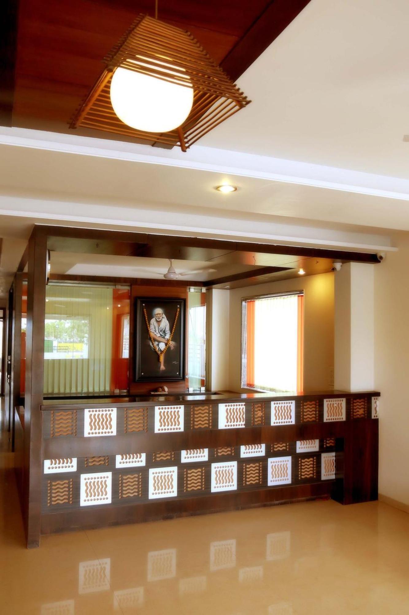 Hotel Sai Ramanand Sirdi Kültér fotó