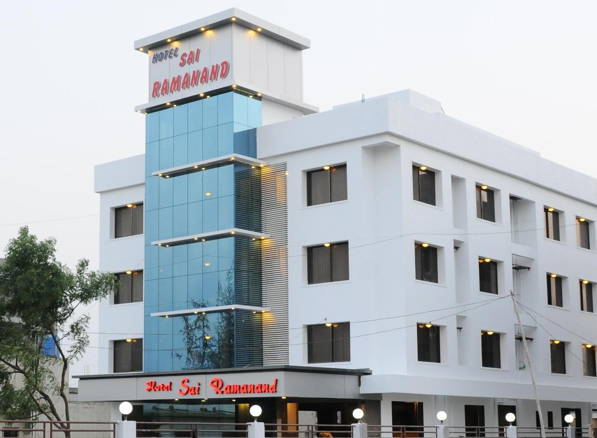 Hotel Sai Ramanand Sirdi Kültér fotó