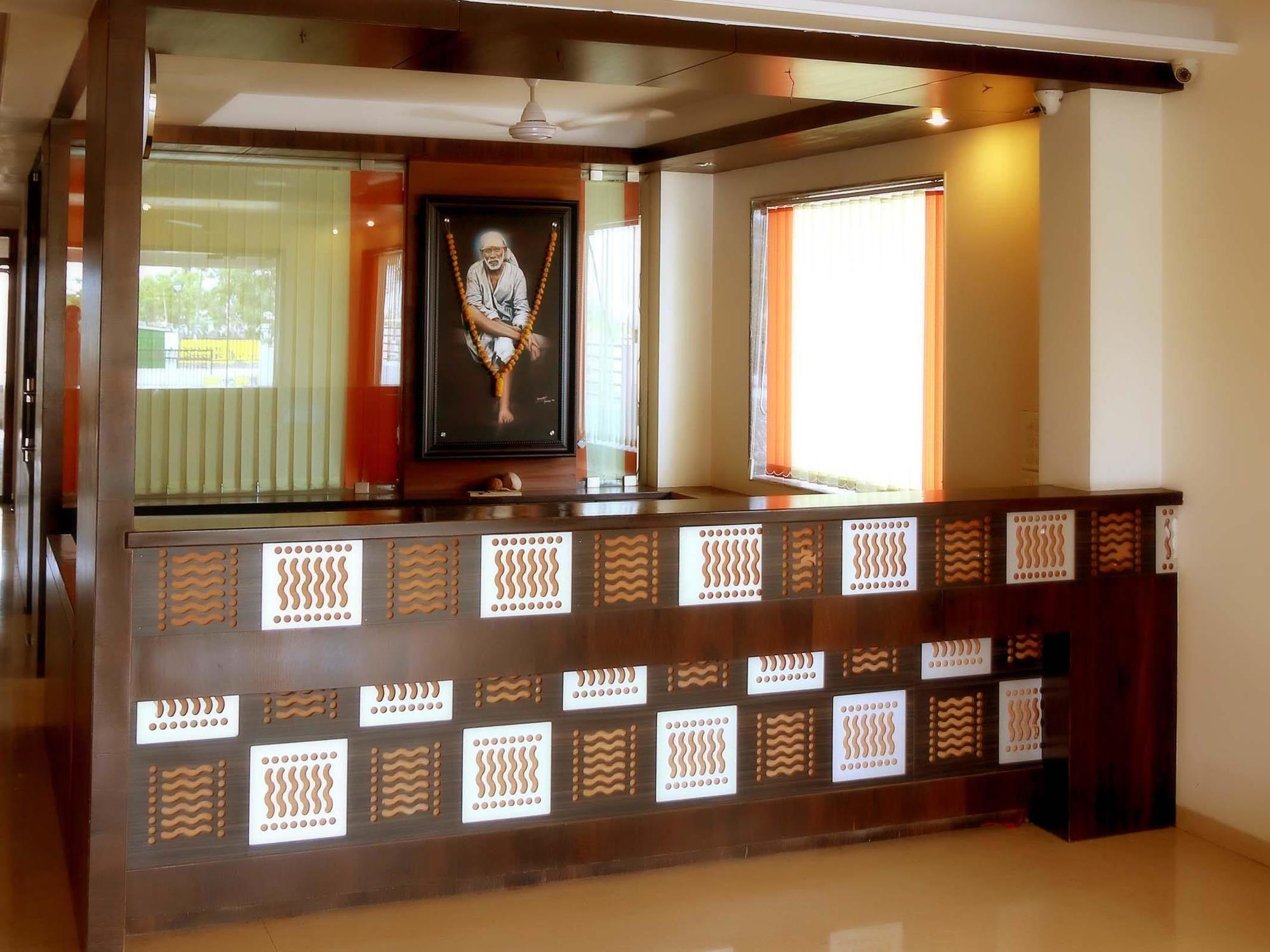 Hotel Sai Ramanand Sirdi Kültér fotó