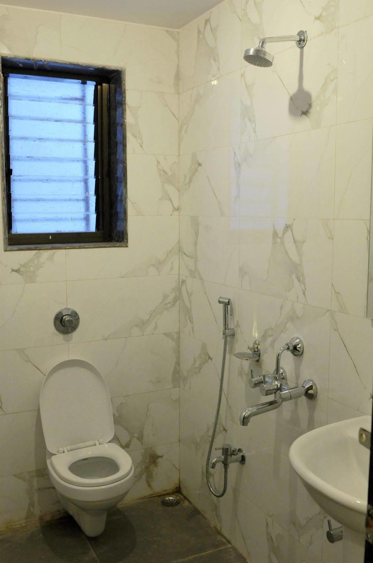 Hotel Sai Ramanand Sirdi Kültér fotó
