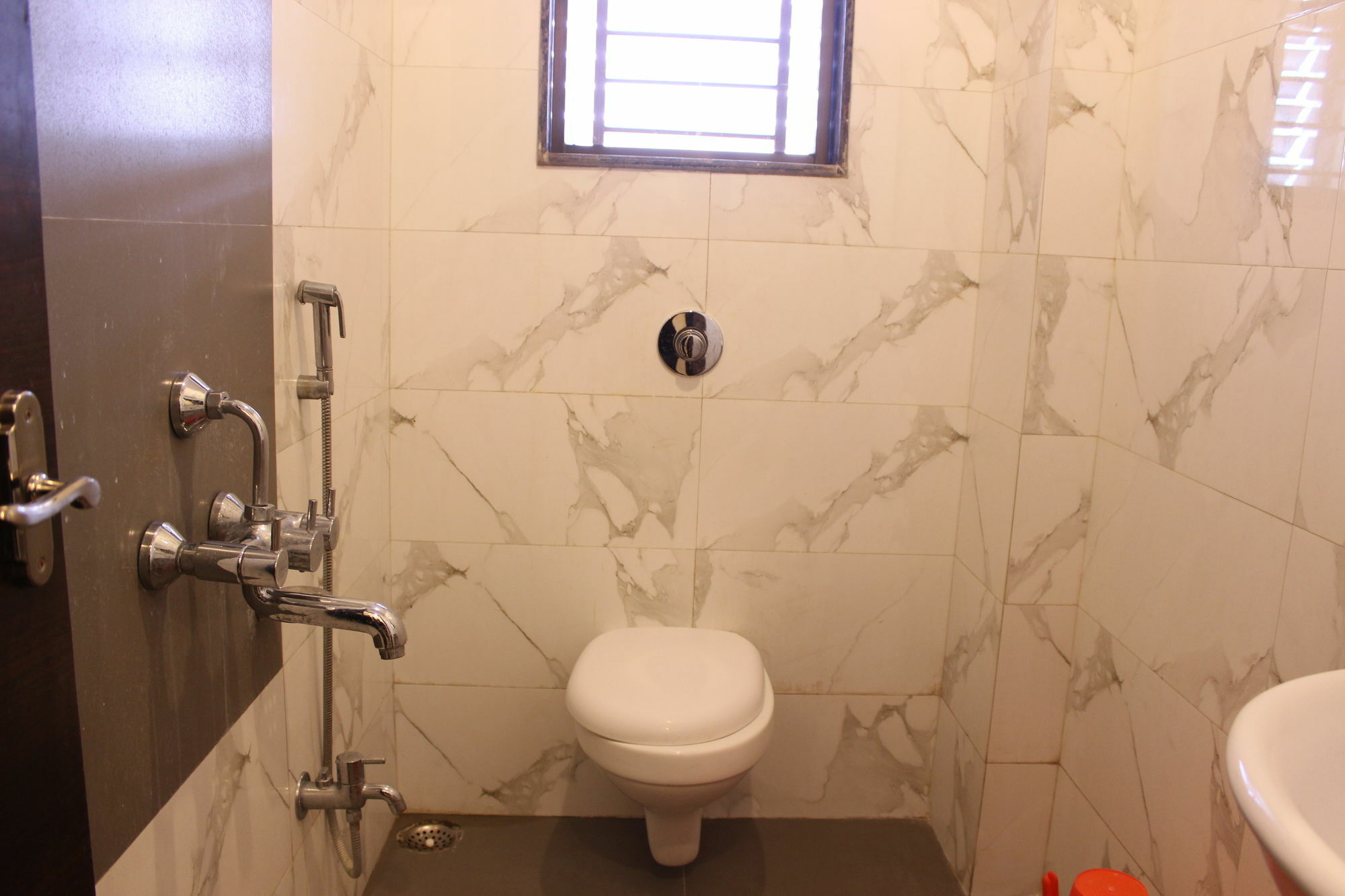 Hotel Sai Ramanand Sirdi Kültér fotó